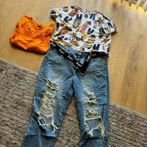 Trendy Bundle: Zara Tees L & Simple Society Jeans 31 w/ Angel Belt - Stylish